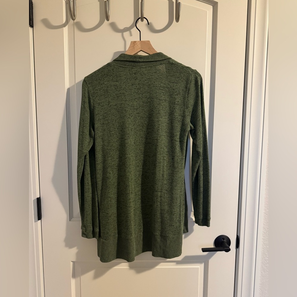 Cardigan - Picture 3 of 4